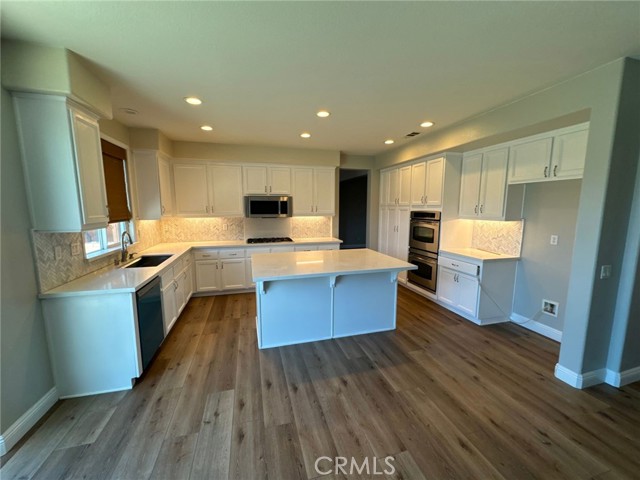 Detail Gallery Image 7 of 36 For 36805 Maxmillian Ave, Murrieta,  CA 92563 - 5 Beds | 3 Baths