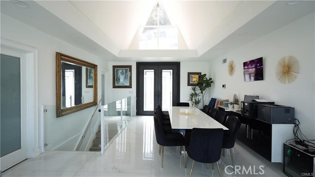 1537 Wildwood Drive, Eagle Rock CA: https://media.crmls.org/medias/df3459b6-0bea-4f10-82d2-e9237f90fb8f.jpg