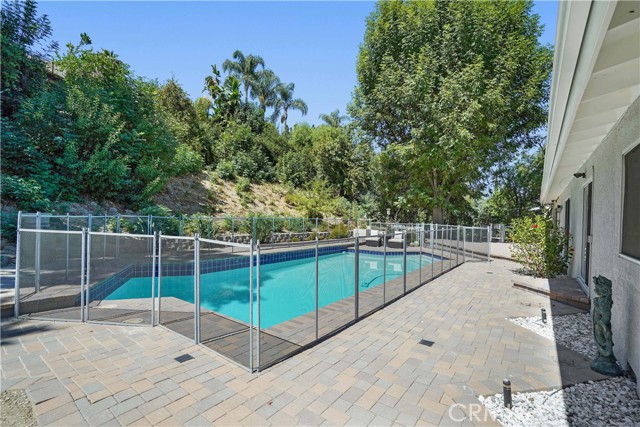 Detail Gallery Image 44 of 45 For 4623 Winnetka Ave, Woodland Hills,  CA 91364 - 4 Beds | 3 Baths