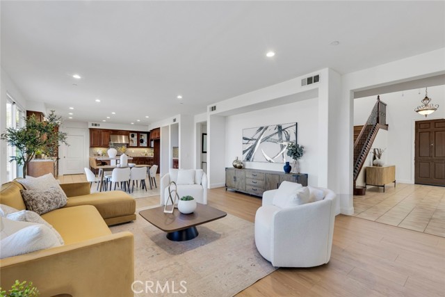 Detail Gallery Image 17 of 70 For 10641 Lost Trail Ave, Shadow Hills,  CA 91040 - 4 Beds | 3/1 Baths