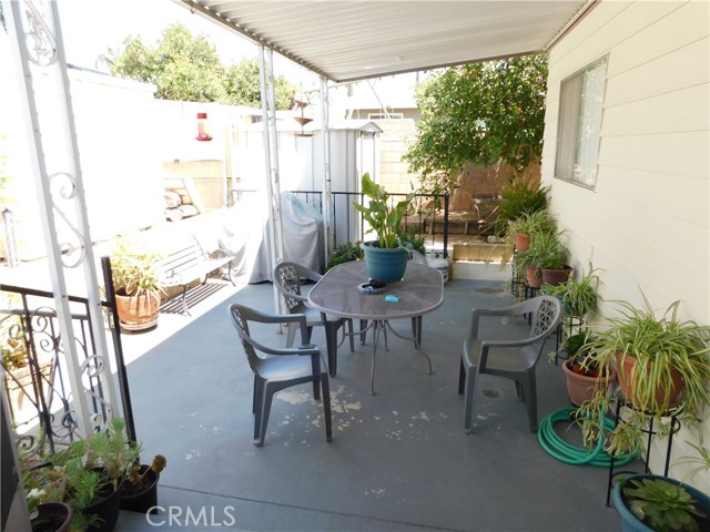 2200 W Wilson Street, Banning CA: https://media.crmls.org/medias/df35f3aa-1028-4da0-92de-515e94b03cb1.jpg
