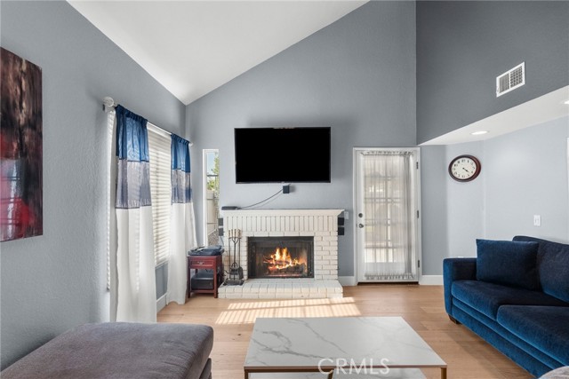 1809 Suntree Lane photo 8