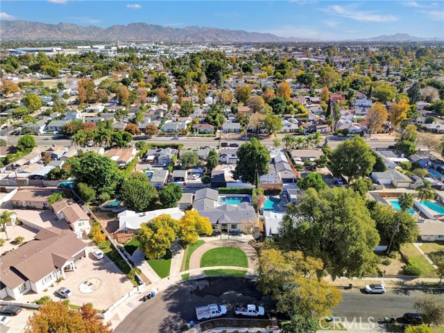 Detail Gallery Image 70 of 75 For 7714 Lasaine Ave, Northridge,  CA 91325 - 3 Beds | 3/1 Baths