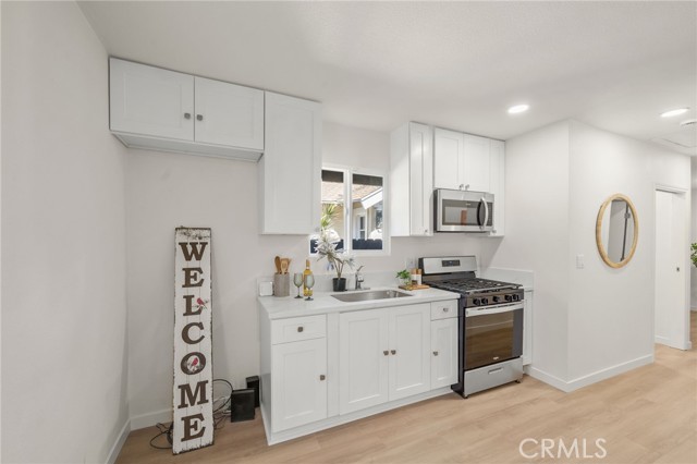 Detail Gallery Image 8 of 22 For 408 Orange, Long Beach,  CA 90802 - 2 Beds | 1 Baths