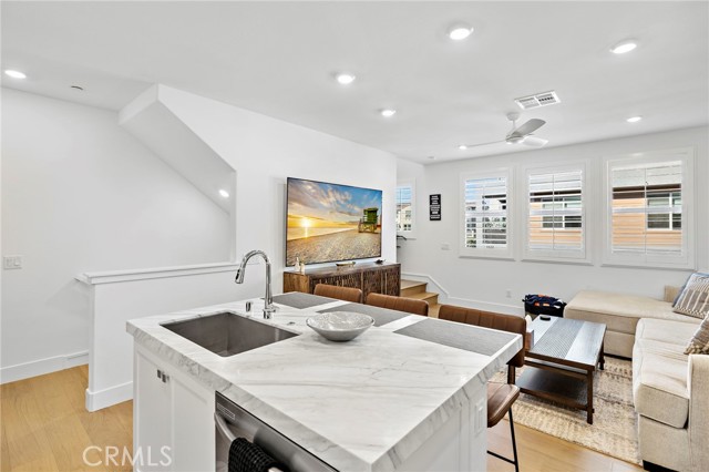 Detail Gallery Image 4 of 14 For 530 Bluegrass Way, Rancho Mission Viejo,  CA 92694 - 1 Beds | 1 Baths