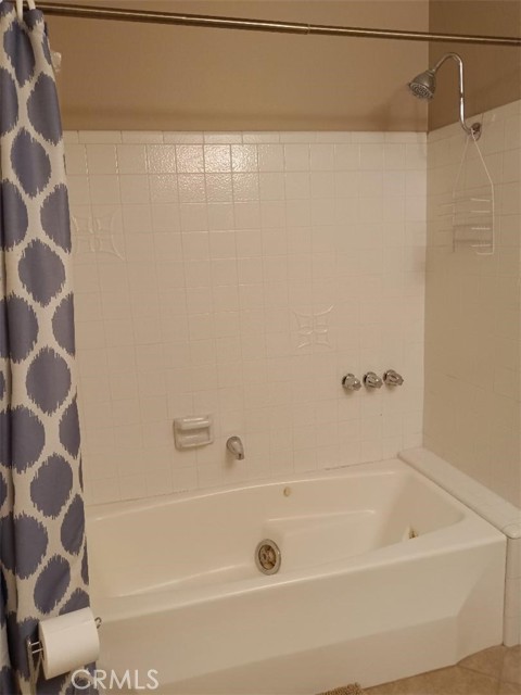 26930 Lakeview Drive, Helendale CA: https://media.crmls.org/medias/df384343-40a6-4655-9eb2-0df9eabdc93c.jpg