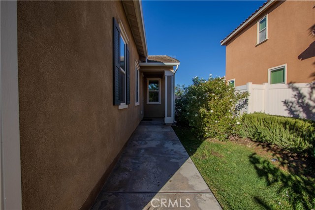1629 Velum Ct, Beaumont, CA 92223 photo 11