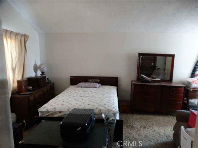 Detail Gallery Image 8 of 14 For 165 S Connie Cir, Anaheim,  CA 92806 - 4 Beds | 2/1 Baths