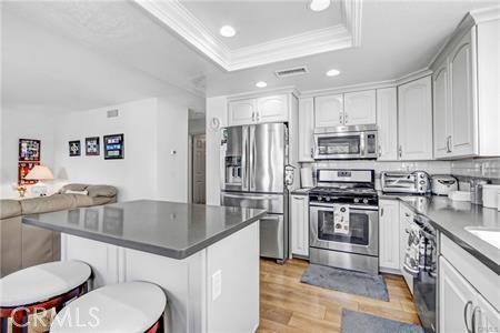 Detail Gallery Image 6 of 32 For 25951 Majorca Way, Mission Viejo,  CA 92692 - 3 Beds | 2/1 Baths