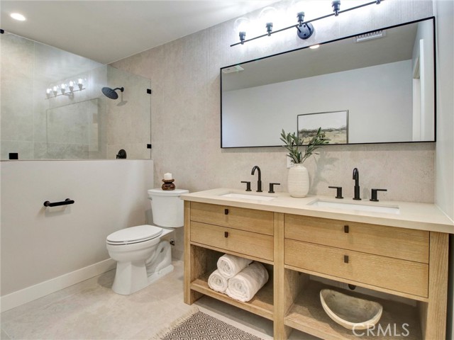 Detail Gallery Image 33 of 43 For 2171 Stearnlee, Long Beach,  CA 90815 - 4 Beds | 3 Baths