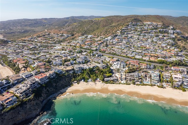 Detail Gallery Image 41 of 46 For 121 Emerald Bay, Laguna Beach,  CA 92651 - 5 Beds | 4/1 Baths