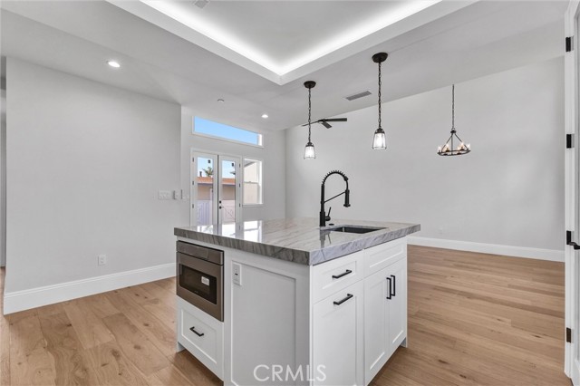 KITCHEN ISLAND WITH PREP SINK