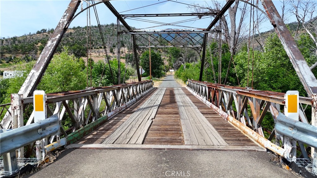 https://media.crmls.org/medias/df3aac83-5318-4388-8a12-b10911771c55.jpg?preset=X-Large
