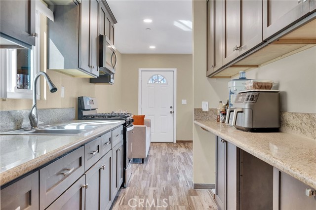 Detail Gallery Image 40 of 73 For 1972 Olive, Long Beach,  CA 90806 - 6 Beds | 4 Baths