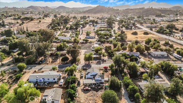 27068 Jarvis Street, Perris CA: https://media.crmls.org/medias/df3c8d14-f615-44c0-aaa9-1205c199f582.jpg