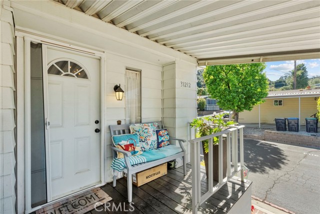 Detail Gallery Image 3 of 28 For 31212 Lakehills Rd #24,  Castaic,  CA 91384 - 3 Beds | 2 Baths