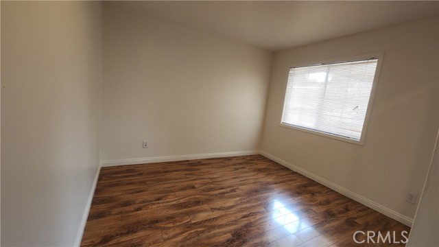 Detail Gallery Image 4 of 8 For 1328 N Moraga St, Anaheim,  CA 92801 - 4 Beds | 2 Baths