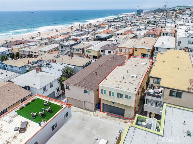 220 Rosecrans Avenue, Manhattan Beach, California 90266, ,Residential Income,Sold,Rosecrans,SB22019345