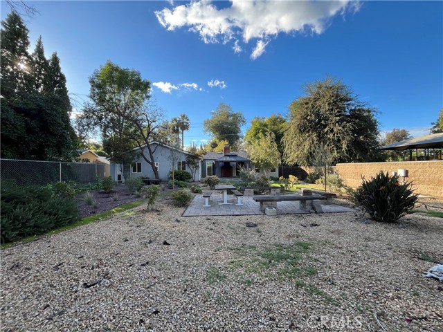 Detail Gallery Image 27 of 33 For 5108 Serrania, Woodland Hills,  CA 91364 - 2 Beds | 3 Baths