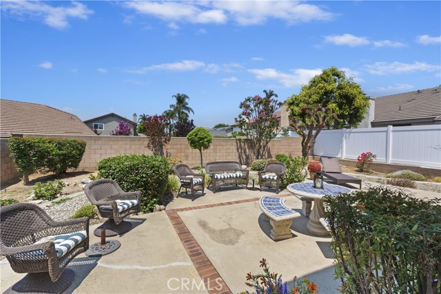 7346 Springmill Place, Rancho Cucamonga CA: https://media.crmls.org/medias/df40258b-f277-4224-b54a-09d81f626532.jpg