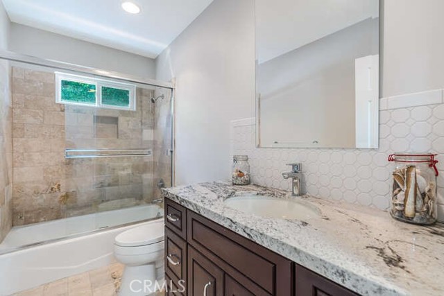 Detail Gallery Image 21 of 30 For 3325 Alginet, Encino,  CA 91436 - 6 Beds | 4/1 Baths