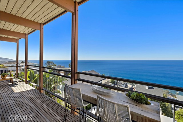 Detail Gallery Image 14 of 50 For 2581 Iris, Laguna Beach,  CA 92651 - 3 Beds | 2/1 Baths