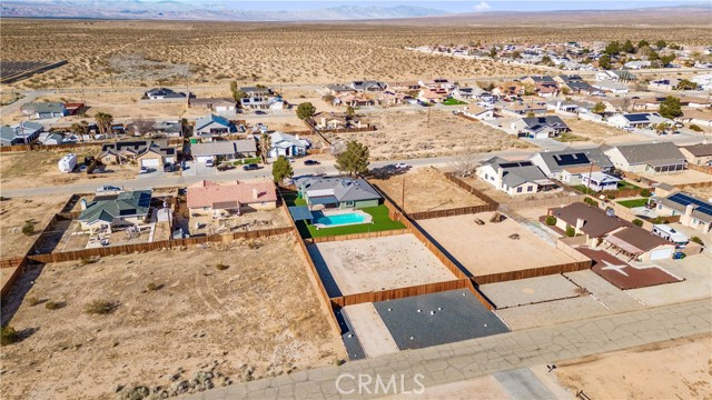 9332 Evelyn Avenue, California City CA: https://media.crmls.org/medias/df41ad9a-6246-4595-a495-f64c8926dd60.jpg