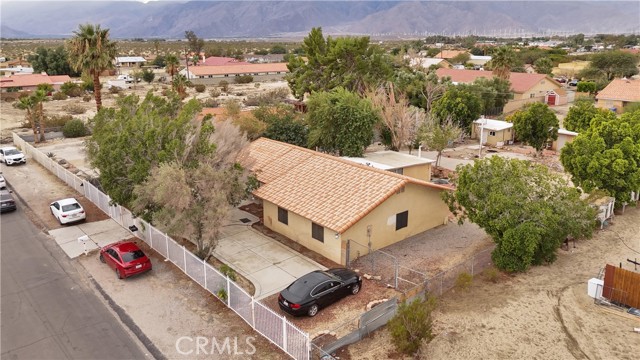 Detail Gallery Image 10 of 18 For 16575 via Montana, Desert Hot Springs,  CA 92240 - 4 Beds | 2 Baths