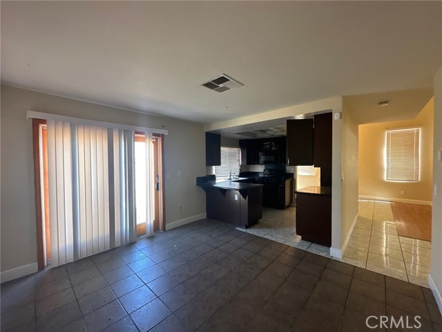 Detail Gallery Image 12 of 50 For 40148 La Cota Dr, Palmdale,  CA 93550 - 3 Beds | 2/1 Baths