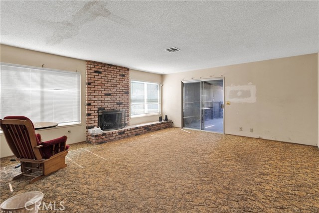 Detail Gallery Image 11 of 34 For 14122 Pawnee Rd, Apple Valley,  CA 92307 - 3 Beds | 2 Baths