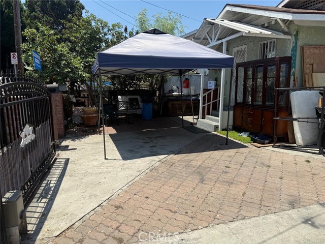 Detail Gallery Image 3 of 22 For 917 E 42nd St, Los Angeles,  CA 90011 - – Beds | – Baths