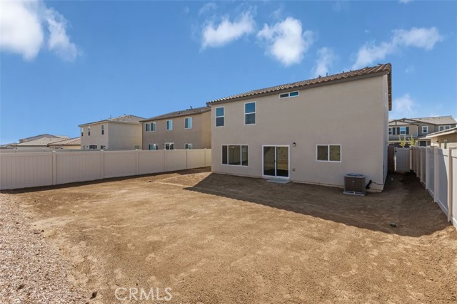 Detail Gallery Image 14 of 16 For 25632 Sedona Ln, Homeland,  CA 92548 - 3 Beds | 2/1 Baths