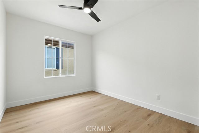 Detail Gallery Image 18 of 25 For 173 Parkside Dr, Simi Valley,  CA 93065 - 4 Beds | 2/1 Baths