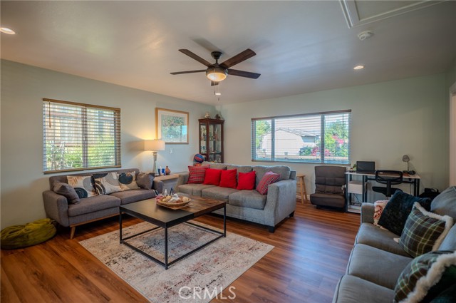 Detail Gallery Image 13 of 44 For 401 Keene Dr, La Habra,  CA 90631 - 3 Beds | 2 Baths