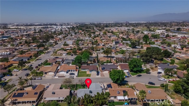 9945 Date Street, Fontana CA: https://media.crmls.org/medias/df446573-c25a-451f-b2d5-901ac12b8495.jpg