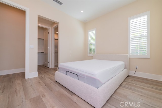 Detail Gallery Image 6 of 56 For 58 Longchamp, Irvine,  CA 92602 - 4 Beds | 4/1 Baths