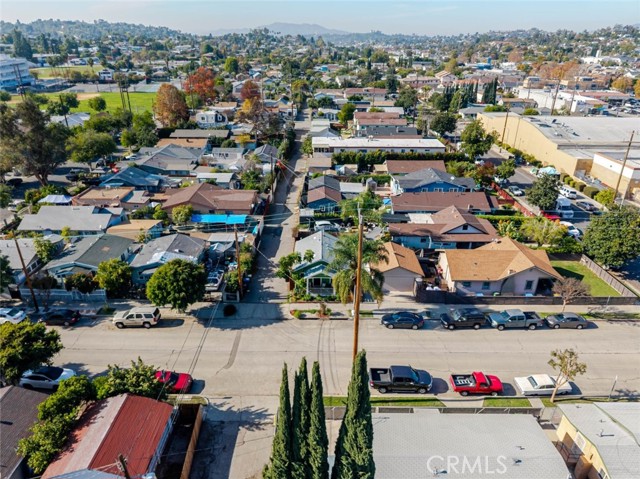 Detail Gallery Image 3 of 28 For 715 Nolden, Los Angeles,  CA 90042 - 2 Beds | 1 Baths