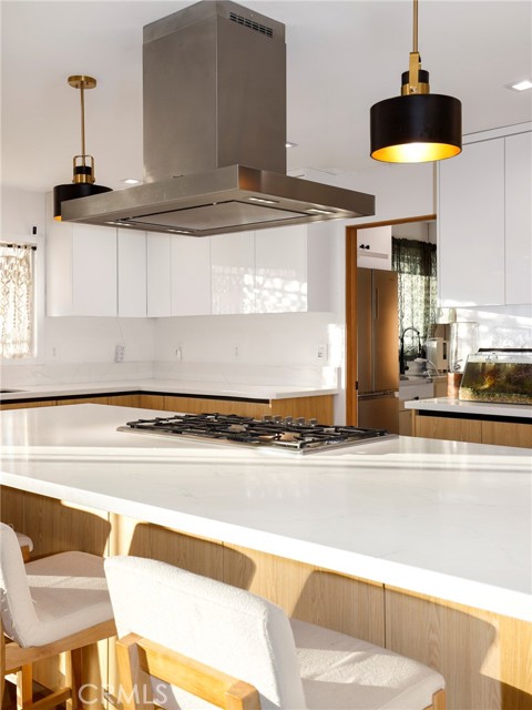 Detail Gallery Image 15 of 47 For 9742 Farralone, Chatsworth,  CA 91311 - 4 Beds | 3/1 Baths