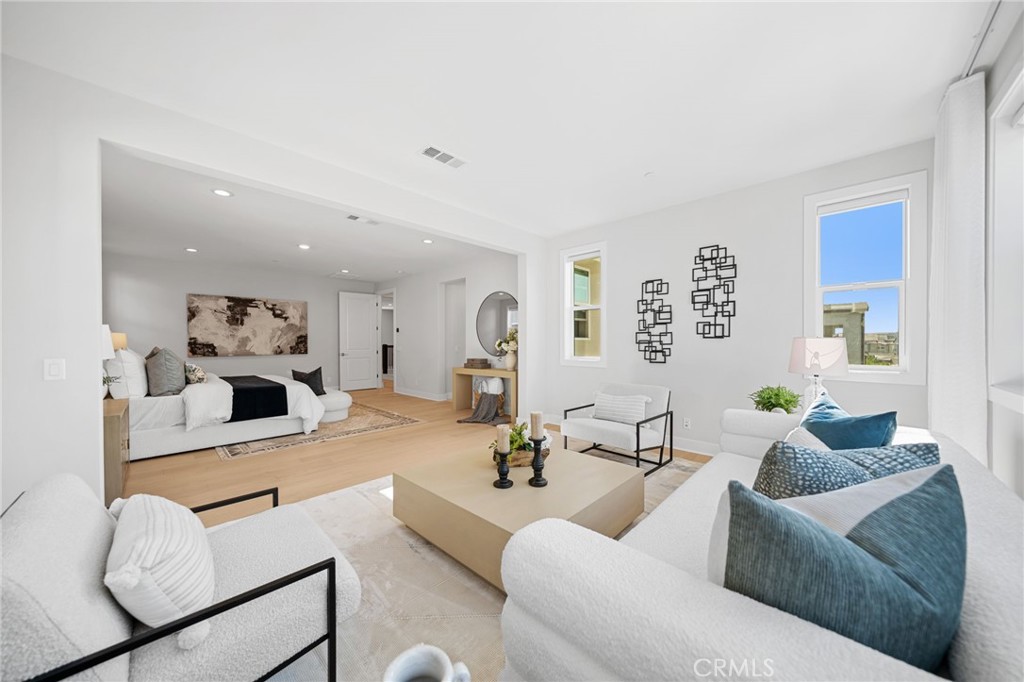 MLS #OC25239001 image #52