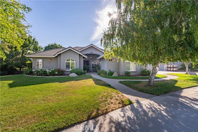 Detail Gallery Image 2 of 71 For 1991 Circle B Rd, Paso Robles,  CA 93446 - 5 Beds | 3 Baths