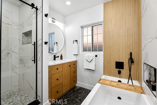 Detail Gallery Image 19 of 29 For 1675 W Mells Lane, Anaheim,  CA 92802 - 4 Beds | 2/1 Baths