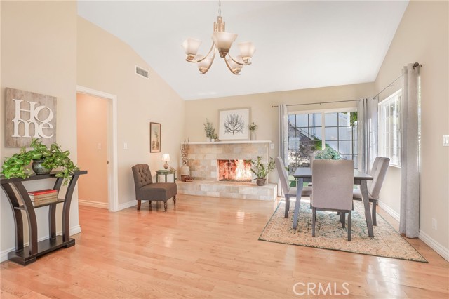 2302 Jayma Lane, La Crescenta CA: https://media.crmls.org/medias/df466e84-d8e2-4243-ac6c-b228a10bb49e.jpg