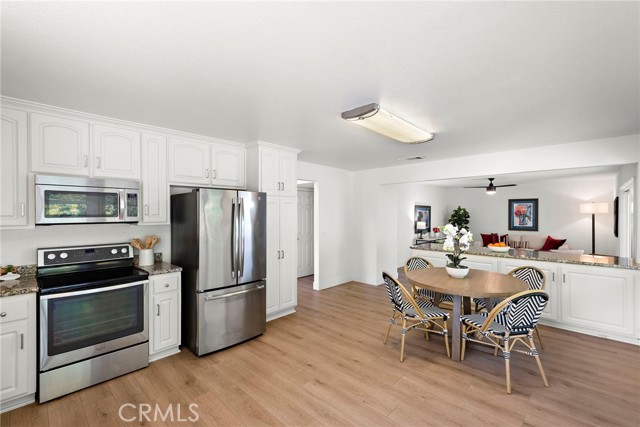 Image 13 of 43 For 22622 La Quinta Drive