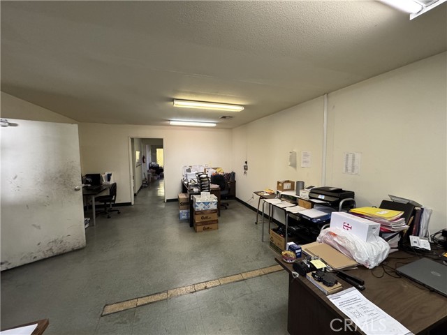 220 N Sunset Avenue, City Of Industry CA: https://media.crmls.org/medias/df47d33e-cc21-4eed-ae46-dc0ac119df40.jpg
