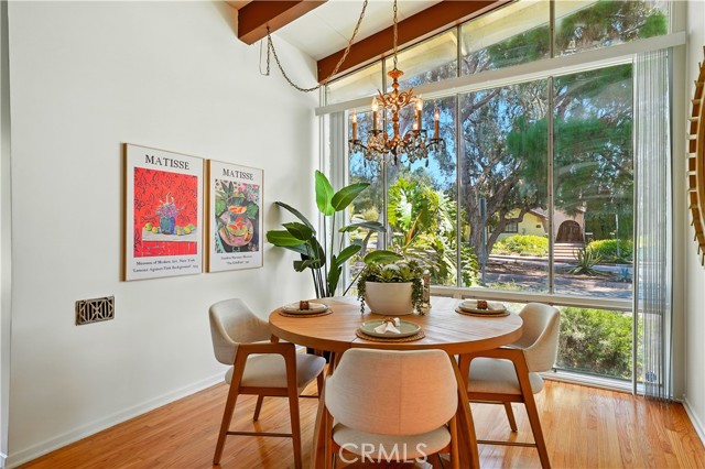 Detail Gallery Image 5 of 31 For 1075 Bryant Rd, Long Beach,  CA 90815 - 3 Beds | 3 Baths