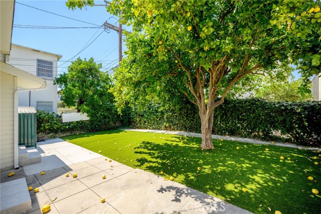 Detail Gallery Image 17 of 20 For 1159 Western Ave #a, Glendale,  CA 91201 - 2 Beds | 2 Baths