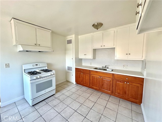 Detail Gallery Image 5 of 18 For 4105 Walnut Grove Ave, Rosemead,  CA 91770 - 2 Beds | 1 Baths