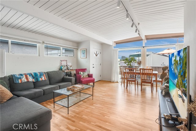 447 30th, Hermosa Beach, California 90254, 3 Bedroom Bedrooms, 0 ,2 BathroomBathrooms,Residential,For Sale,30th,0,PV26194713