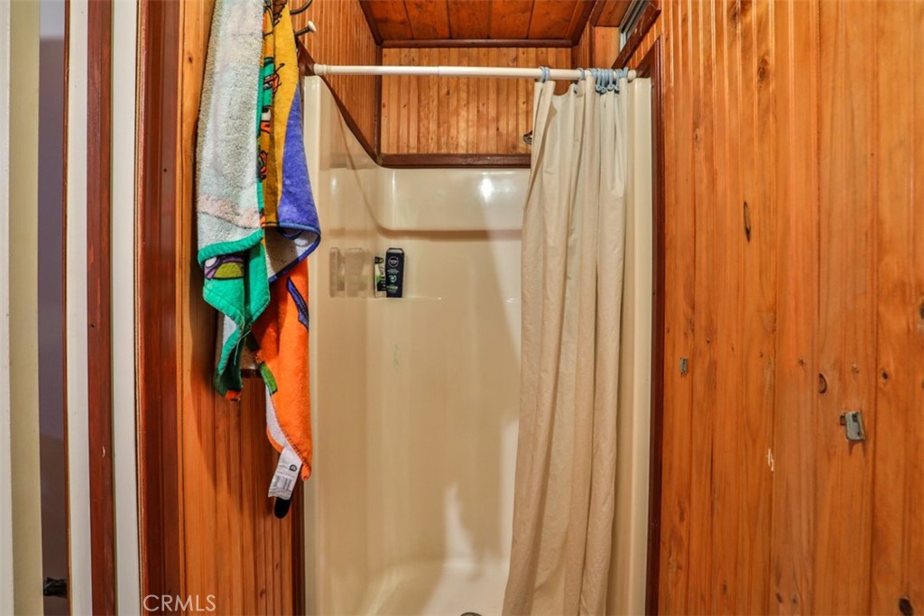 https://media.crmls.org/medias/df4af5da-120f-4a6e-9707-34fcf8e0f887.jpg?preset=X-Large