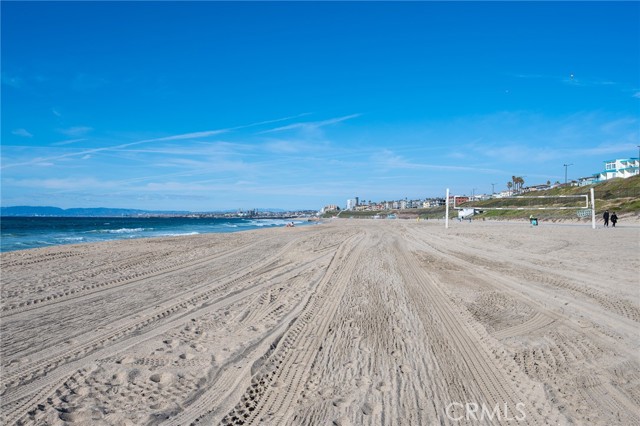 201 Calle Miramar, Redondo Beach, California 90277, 2 Bedrooms Bedrooms, ,2 BathroomsBathrooms,Residential,Sold,Calle Miramar,PV23039867